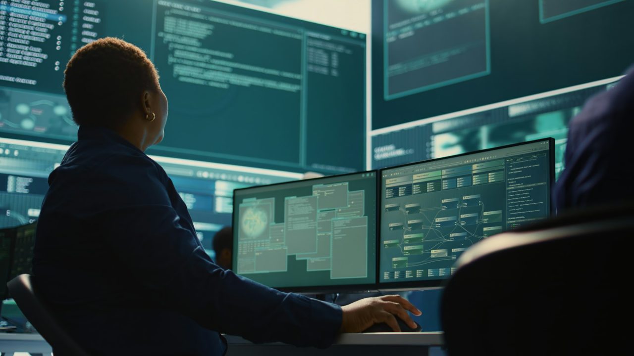 cyber-security-team-conducting-cyber-surveillance-and-threat-detection